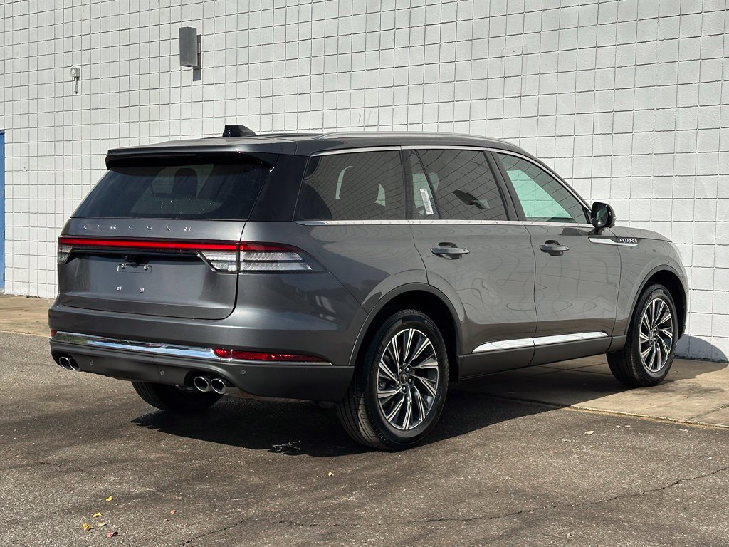 New 2027 Lincoln Aviator AWD image 34