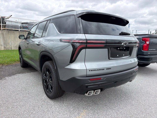 New 2027 Chevrolet Traverse LT w/ Midnight/Sport Edition AWD/4WD image 4