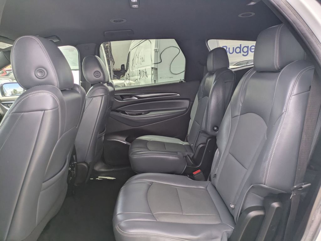 Used 2024 Buick Enclave Premium AWD/4WD image 29