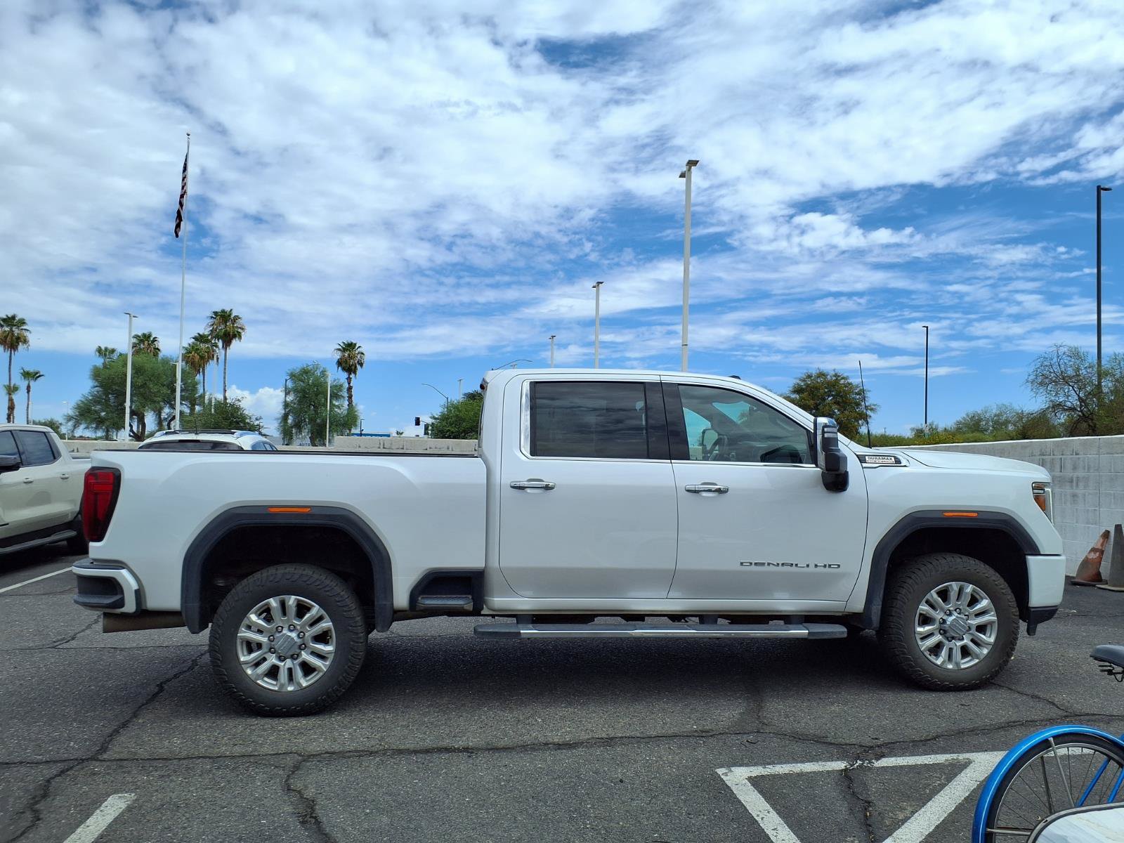 Used 2023 GMC Sierra 2500 Denali AWD/4WD image 4