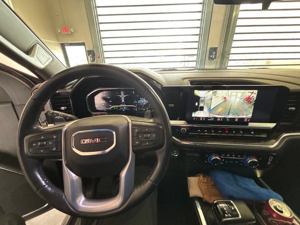 Used 2025 GMC Sierra 1500 Elevation w/ Preferred Package AWD/4WD image 4