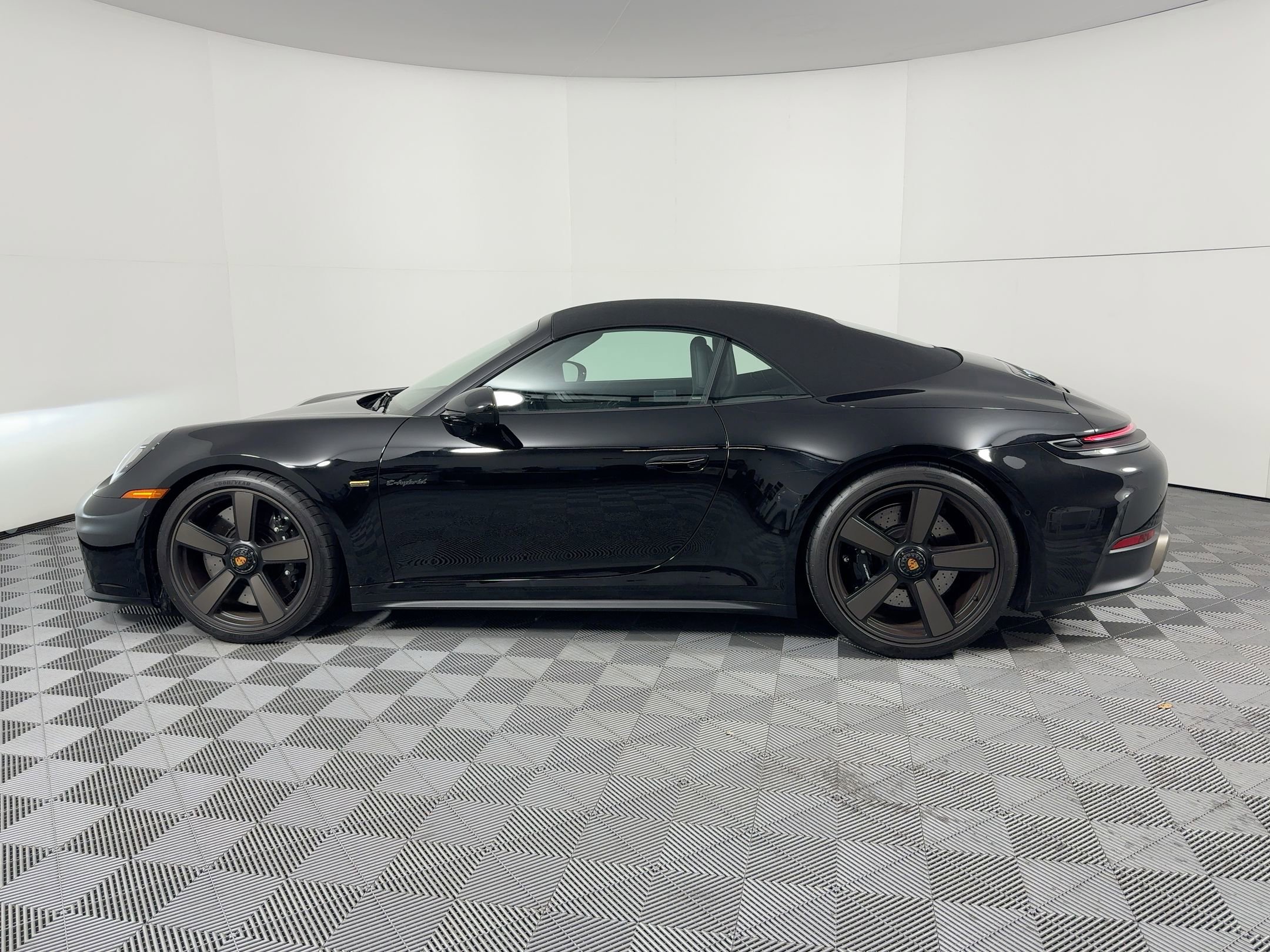 Used 2026 Porsche 911 GTS image 31