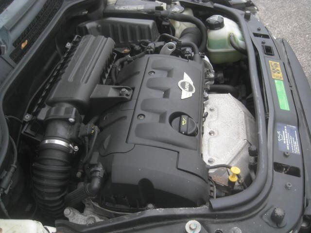 Used 2010 MINI Cooper Clubman Hardtop image 31