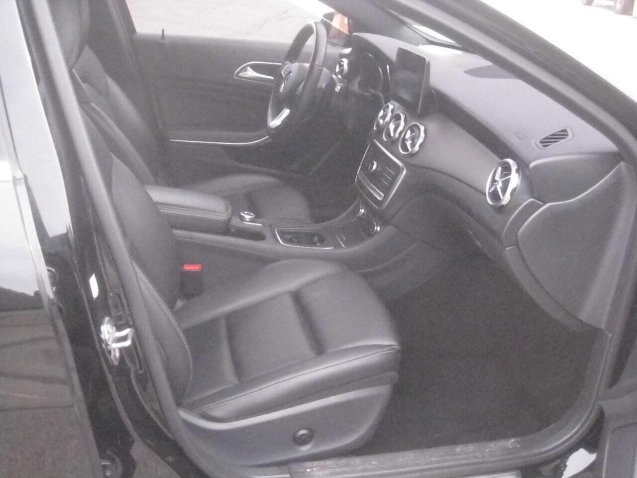 Used 2019 Mercedes-Benz GLA 250 4MATIC image 18