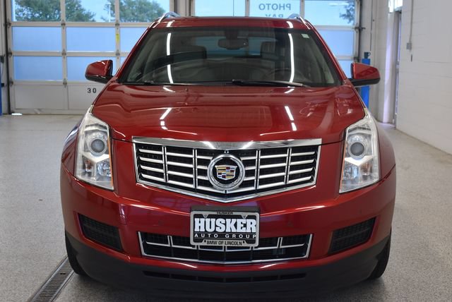 Used 2016 Cadillac SRX Luxury FWD image 3