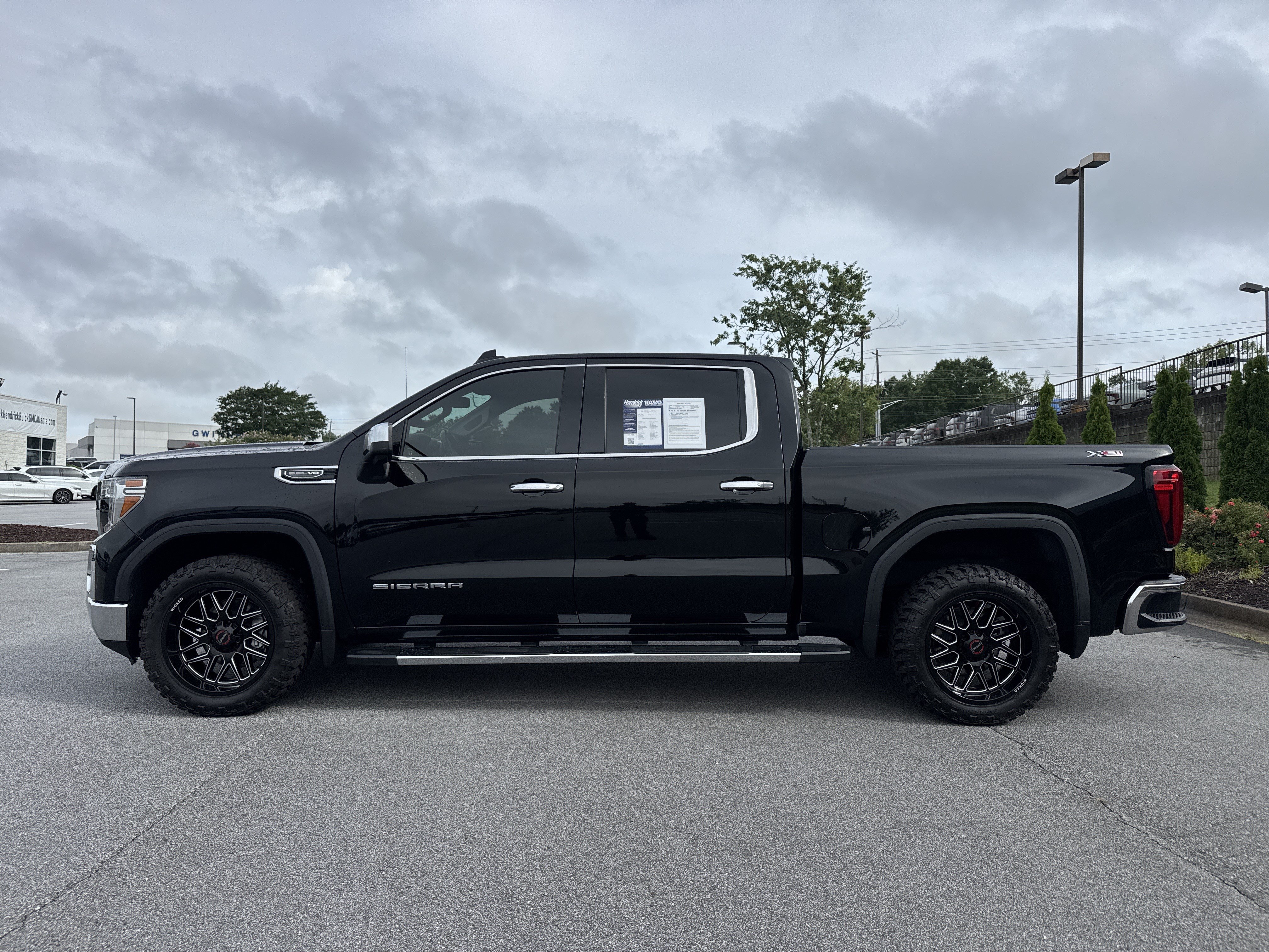 Used 2020 GMC Sierra 1500 SLT w/ SLT Premium Plus Package AWD/4WD image 7