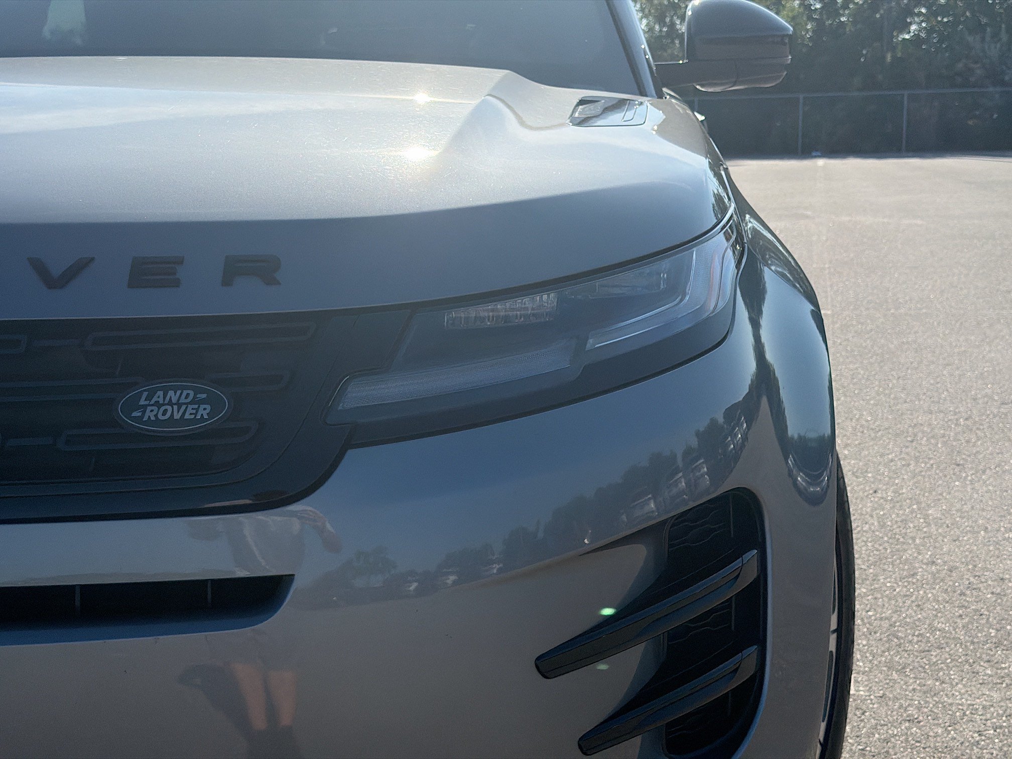Used 2024 Land Rover Range Rover Evoque Dynamic SE AWD/4WD image 9