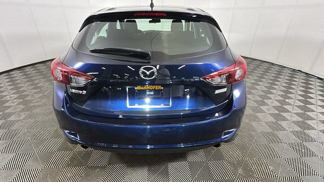 Used 2018 MAZDA MAZDA3 Sport FWD image 3