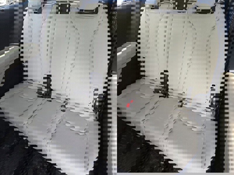 New 2026 Kia Carnival SX w/ SX Dark Edition Package image 9