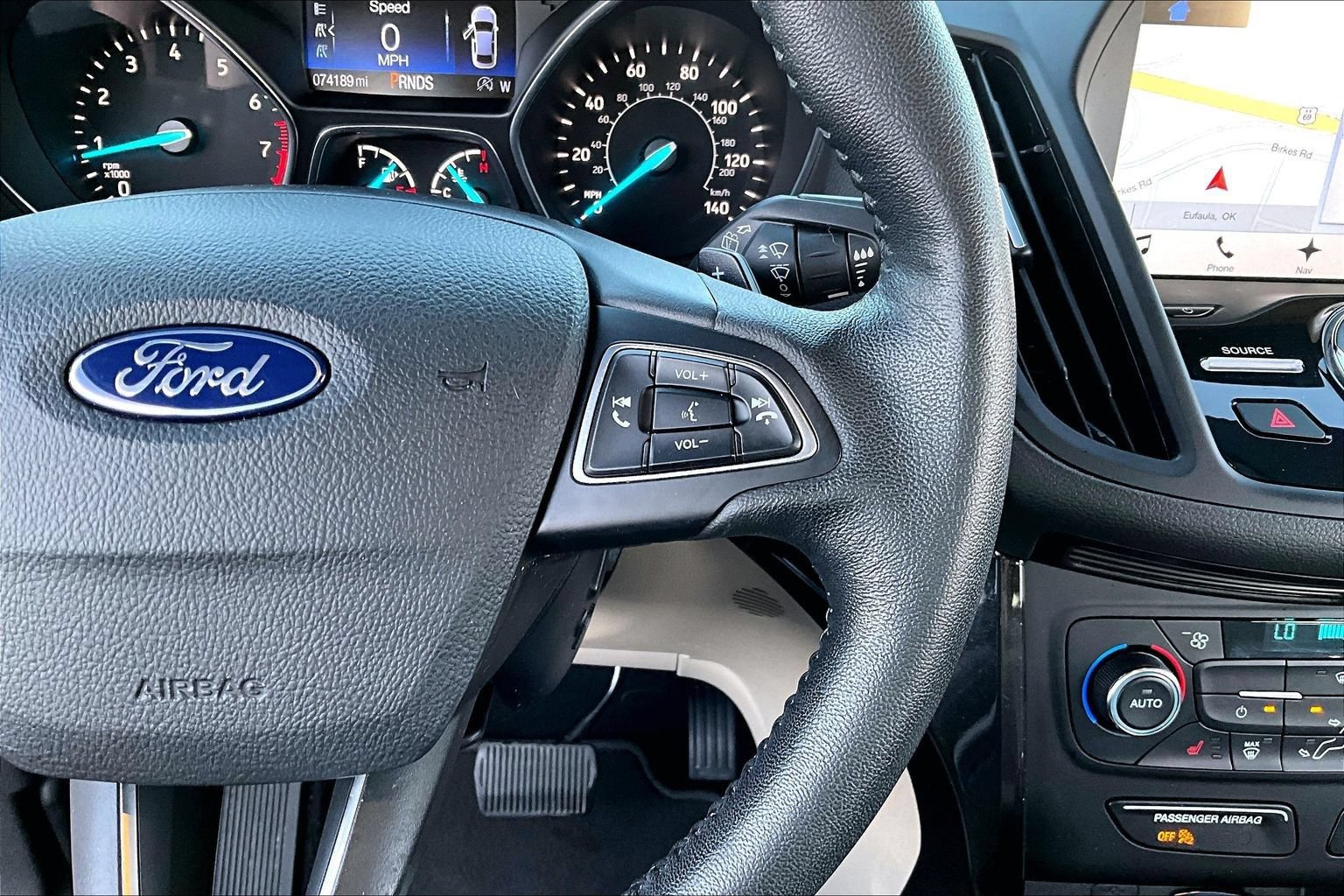 Used 2017 Ford Escape Titanium FWD image 19