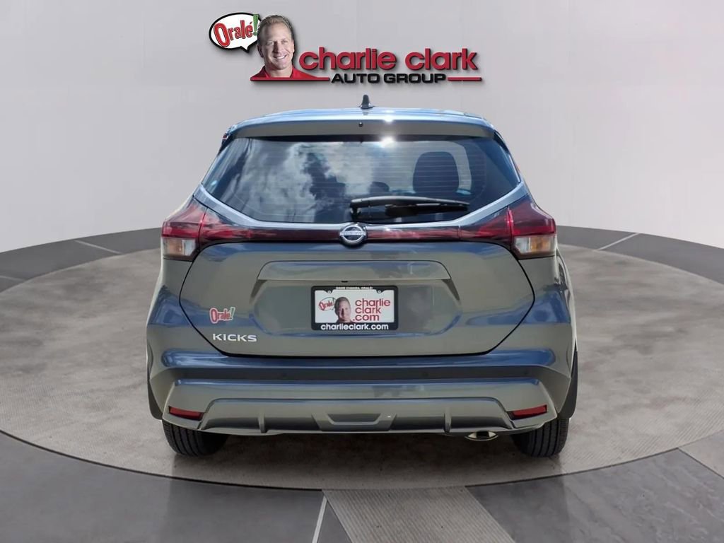 Used 2025 Nissan Kicks Play S image 4