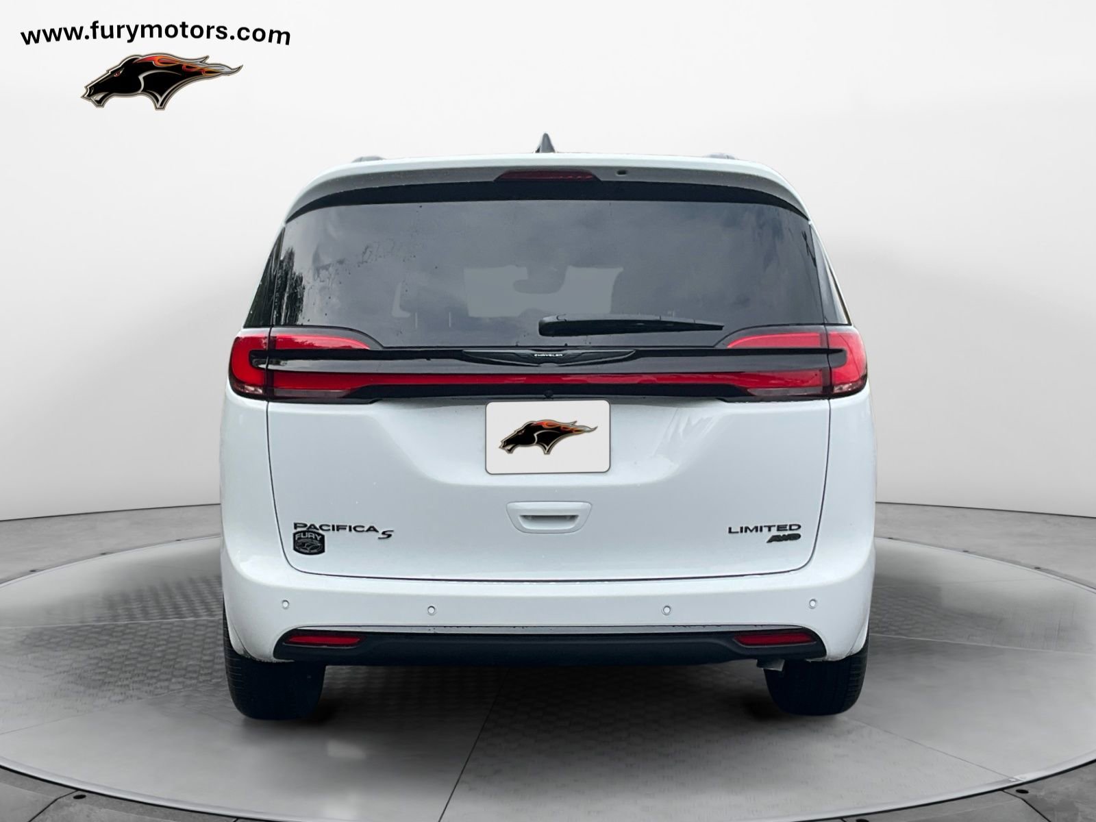 New 2026 Chrysler Pacifica Limited w/ S Appearance Package image 4