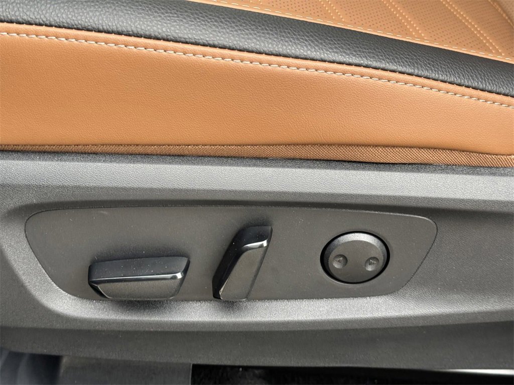 New 2025 Nissan Pathfinder Platinum w/ Lighting Package (N93) image 19