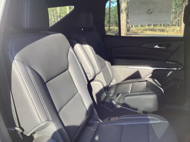 New 2026 Chevrolet Traverse LT w/ Midnight/Sport Edition image 17