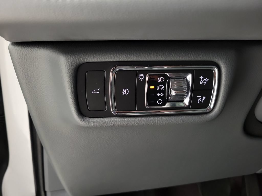 Used 2020 Lincoln Aviator Reserve w/ Equipment Group 202A AWD/4WD image 11