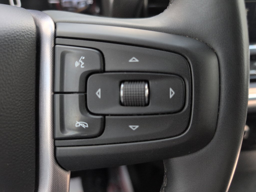 Used 2024 GMC Sierra 1500 SLT image 30