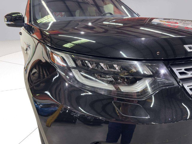 Used 2017 Land Rover Discovery HSE image 65