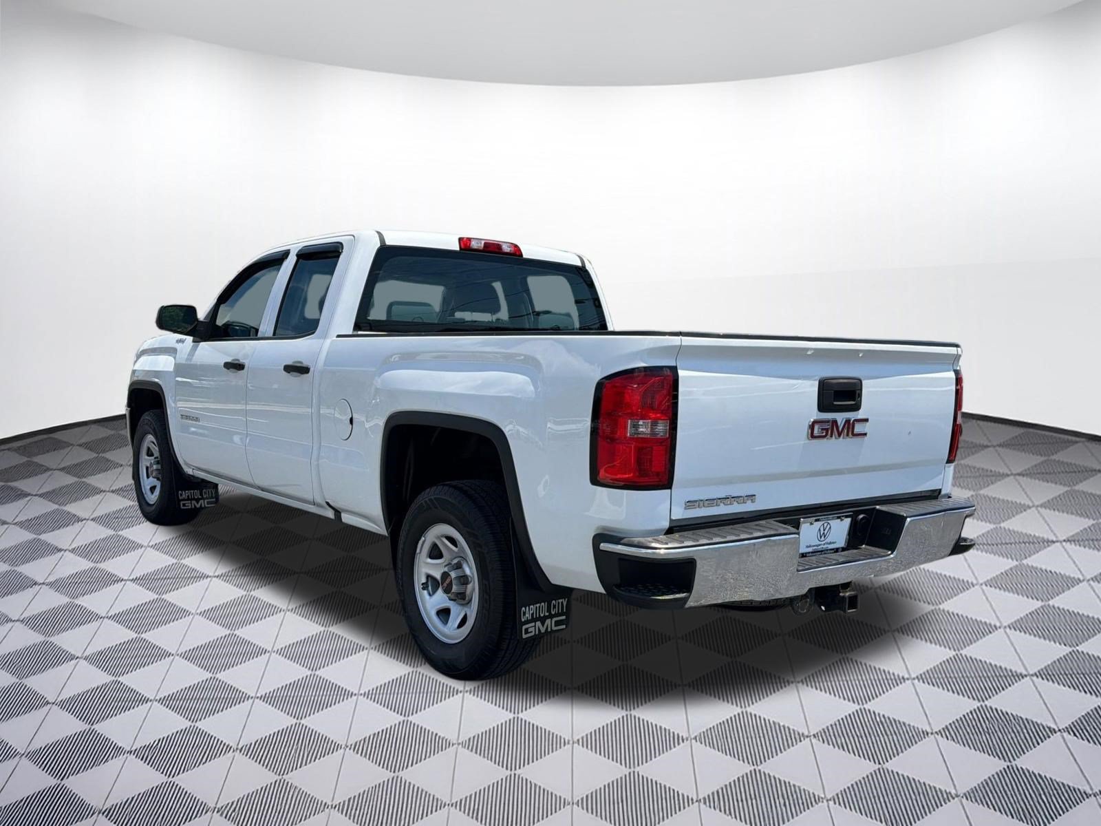 Used 2017 GMC Sierra 1500 4x4 Double Cab image 3
