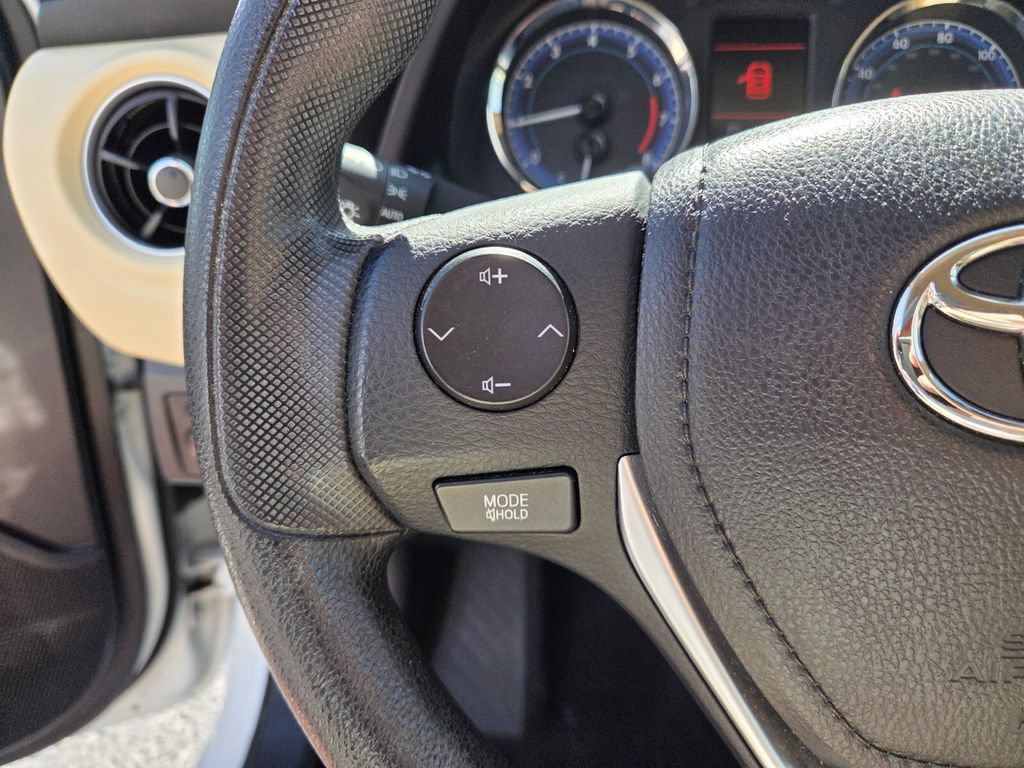 Used 2019 Toyota Corolla LE FWD image 28