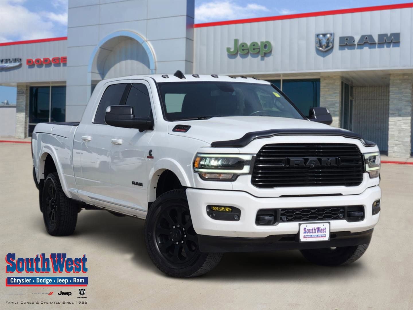 Used 2022 RAM 2500 Laramie w/ Night Edition AWD/4WD image 1