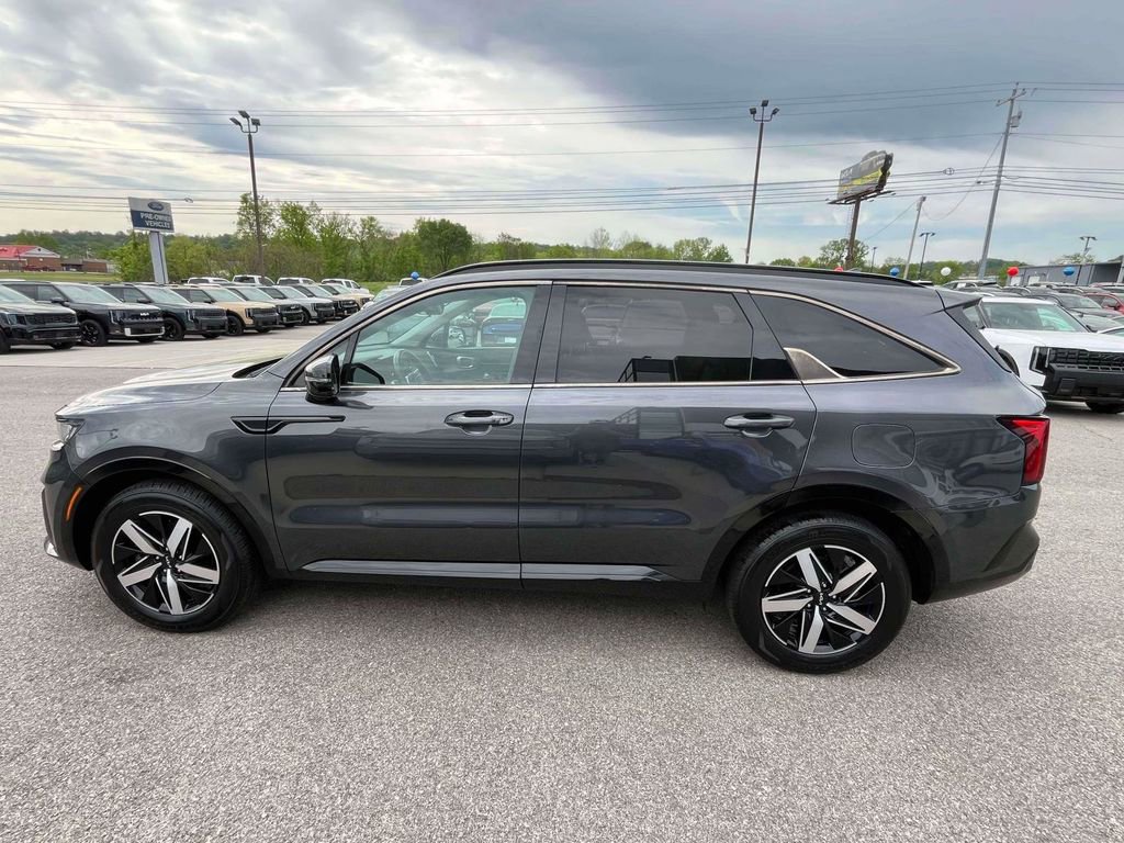 Used 2022 Kia Sorento S image 32