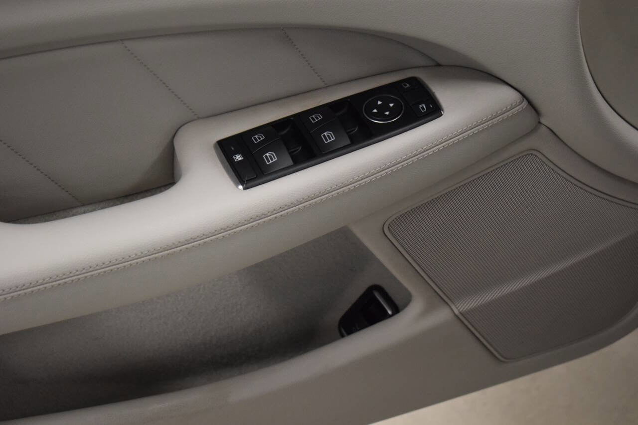 Used 2013 Mercedes-Benz CLS 550 image 38