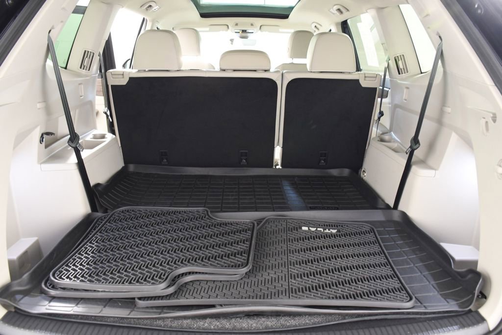 Used 2025 Volkswagen Atlas SEL Premium R-Line image 24