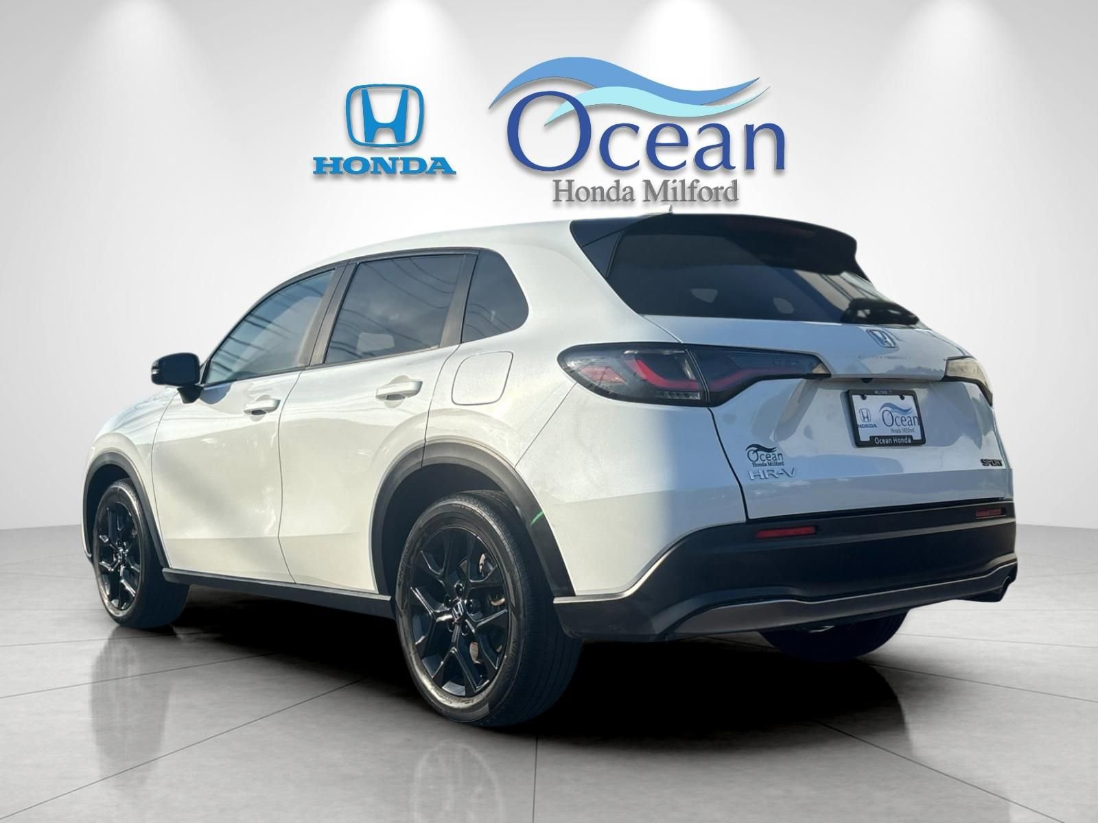 Used 2023 Honda HR-V Sport image 5