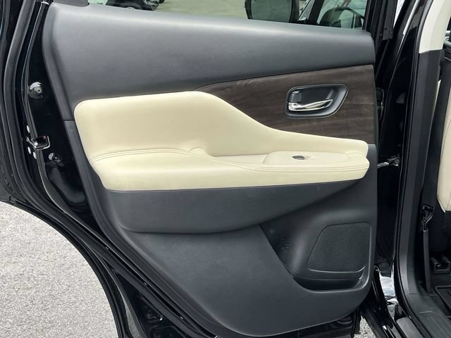 Used 2021 Nissan Murano Platinum w/ Cargo Package FWD image 17
