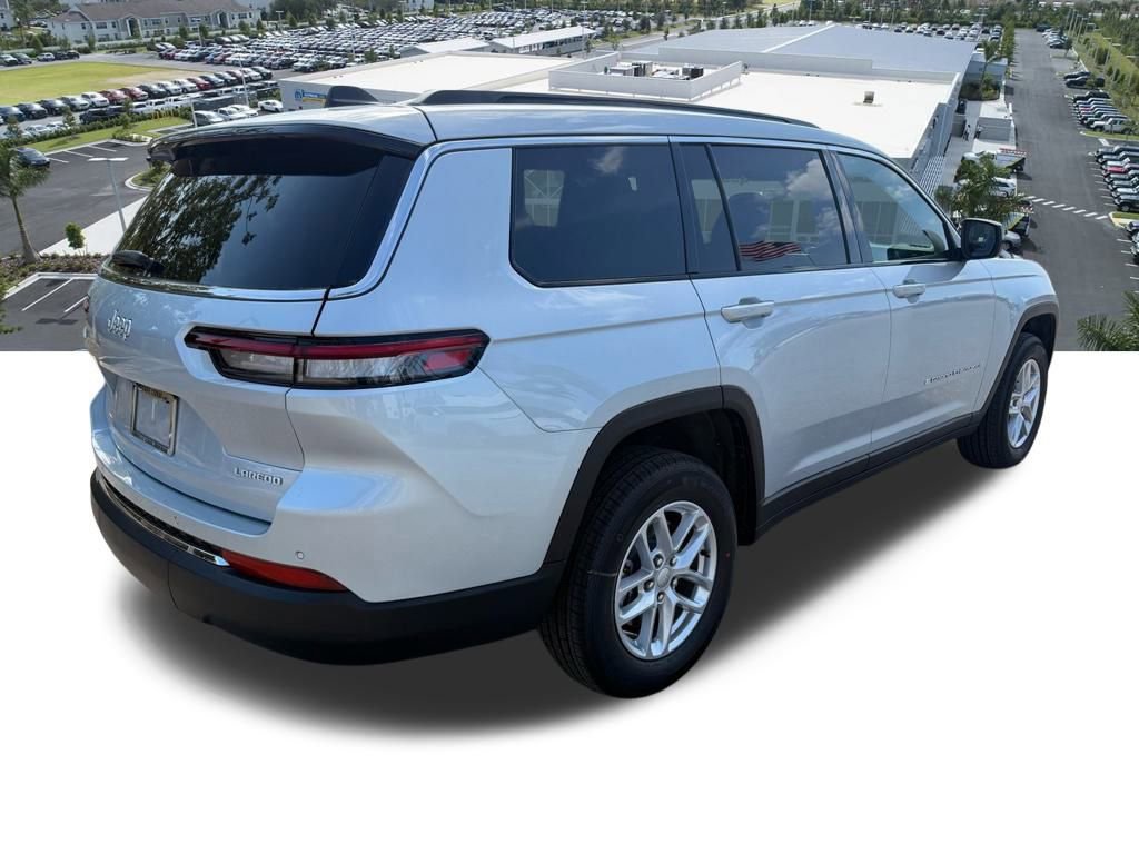 New 2026 Jeep Grand Cherokee L Laredo image 4