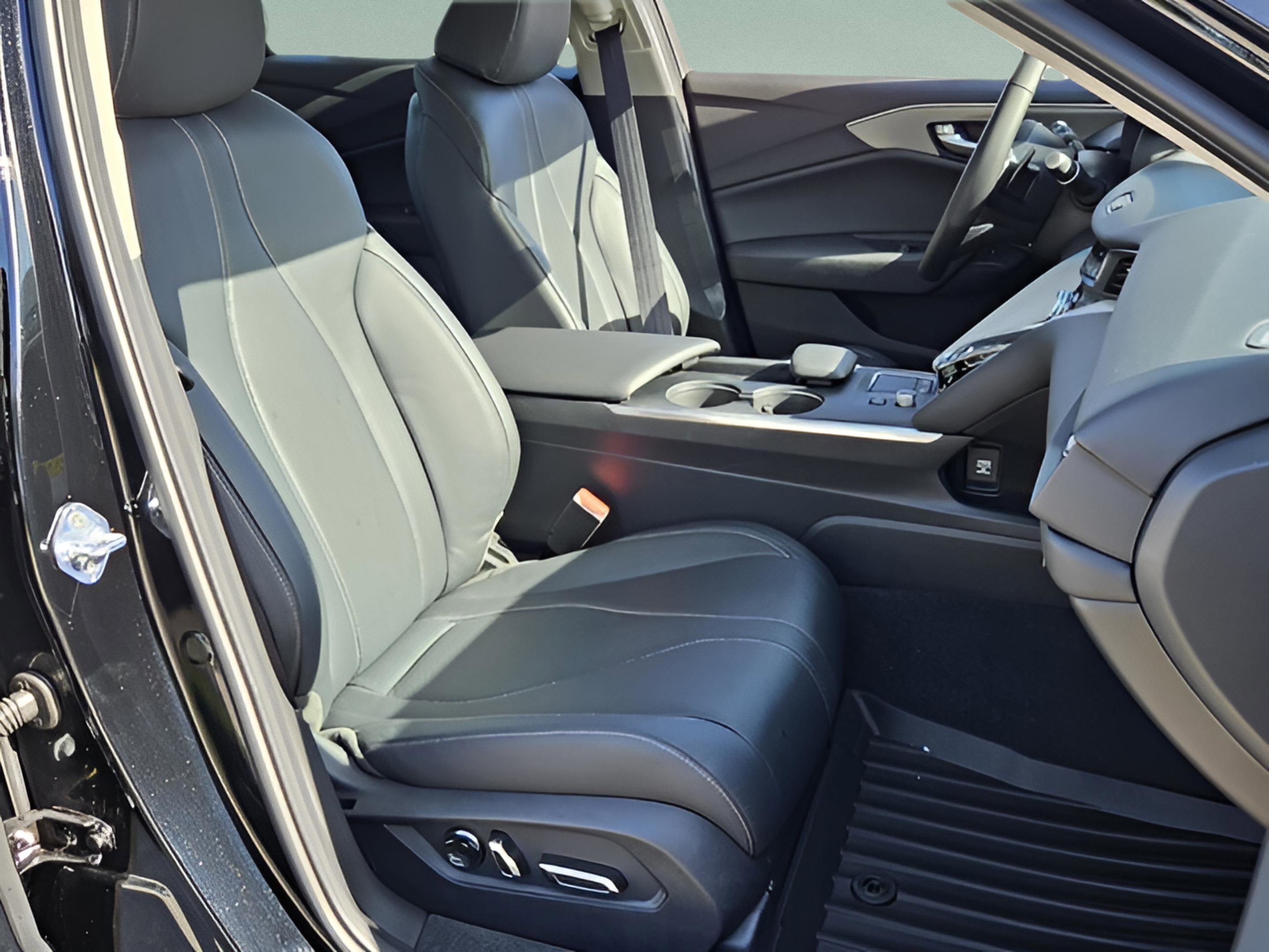 New 2025 Acura TLX w/Technology Package image 17