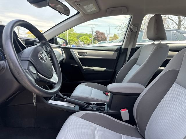 Used 2018 Toyota Corolla LE FWD image 21