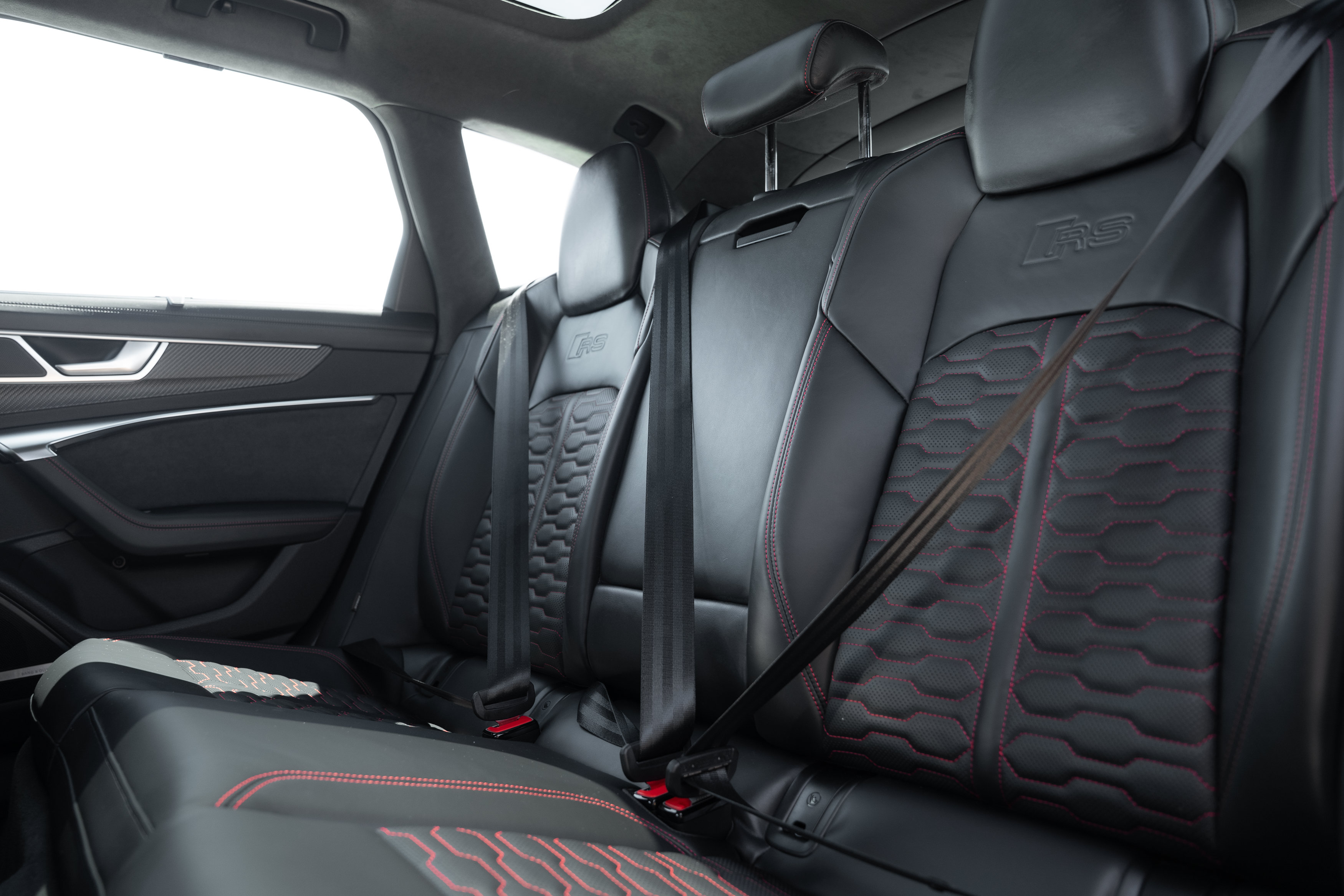 Certified 2025 Audi RS 6 performance AWD/4WD image 35