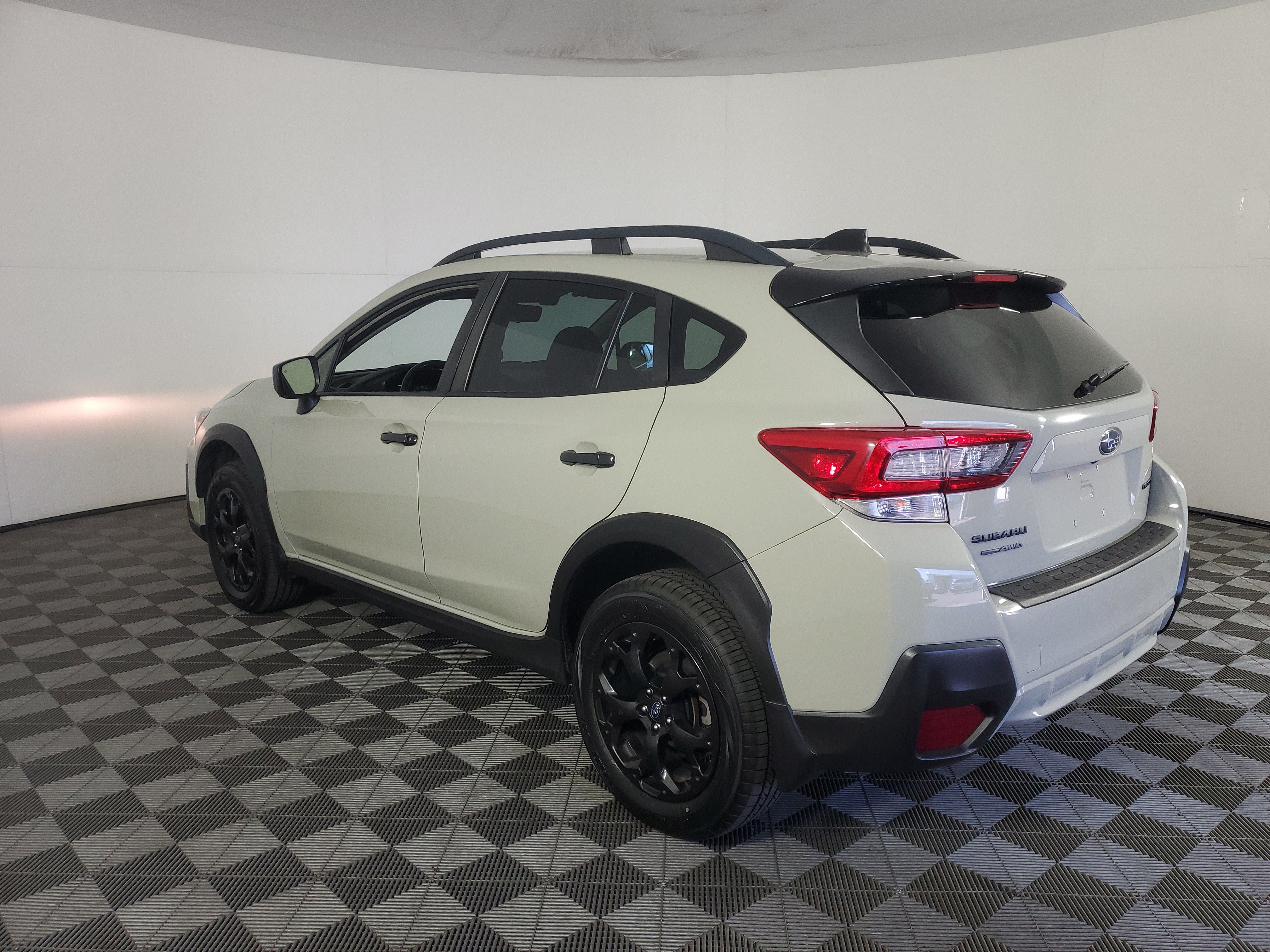 Used 2023 Subaru Crosstrek 2.0i Premium w/ Popular Package #3 AWD/4WD image 6
