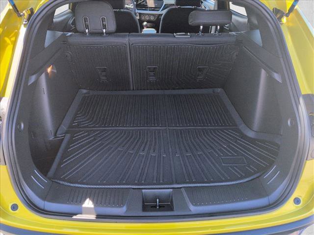 Certified 2024 Chevrolet Trax RS w/ Driver Confidence Package image 6