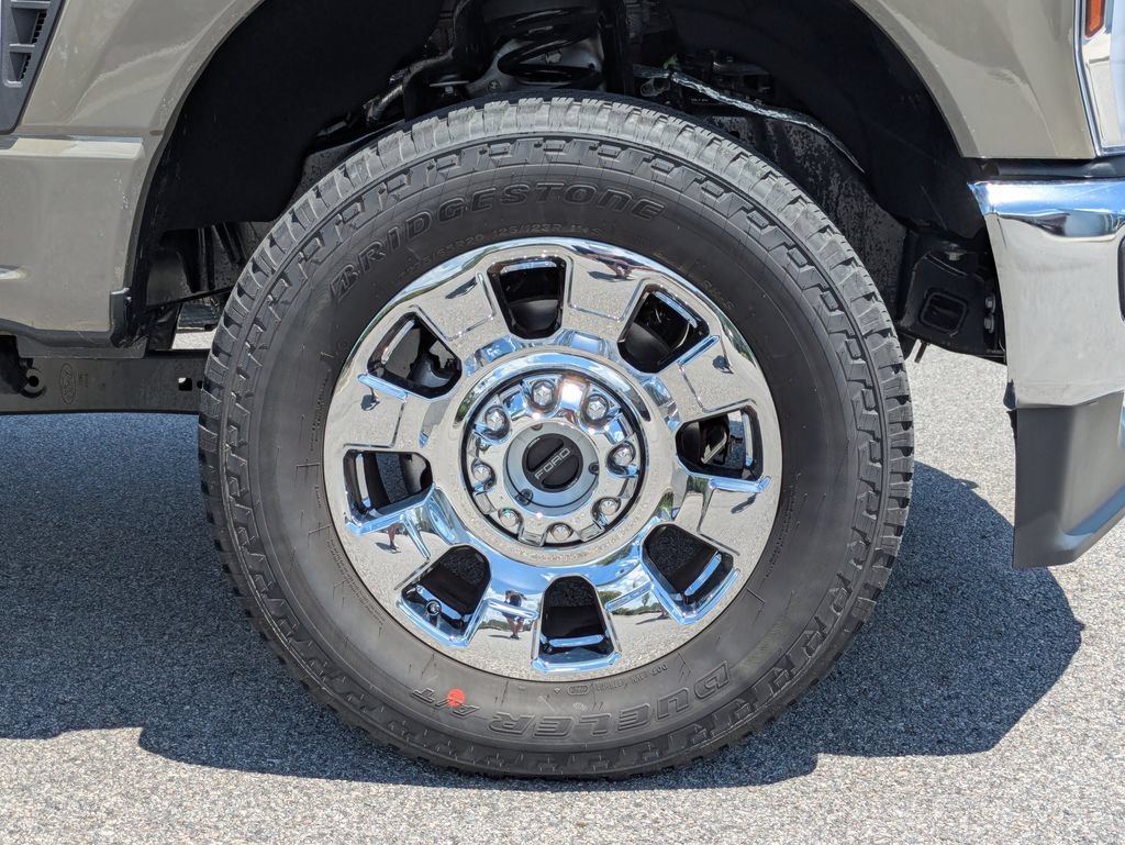 New 2026 Ford F350 King Ranch w/ Chrome Package AWD/4WD image 11