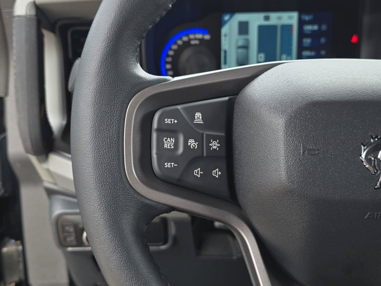 Used 2023 Ford Bronco Badlands AWD/4WD image 17