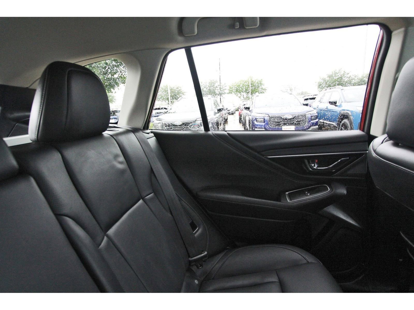 Used 2025 Subaru Outback Touring XT AWD/4WD image 12