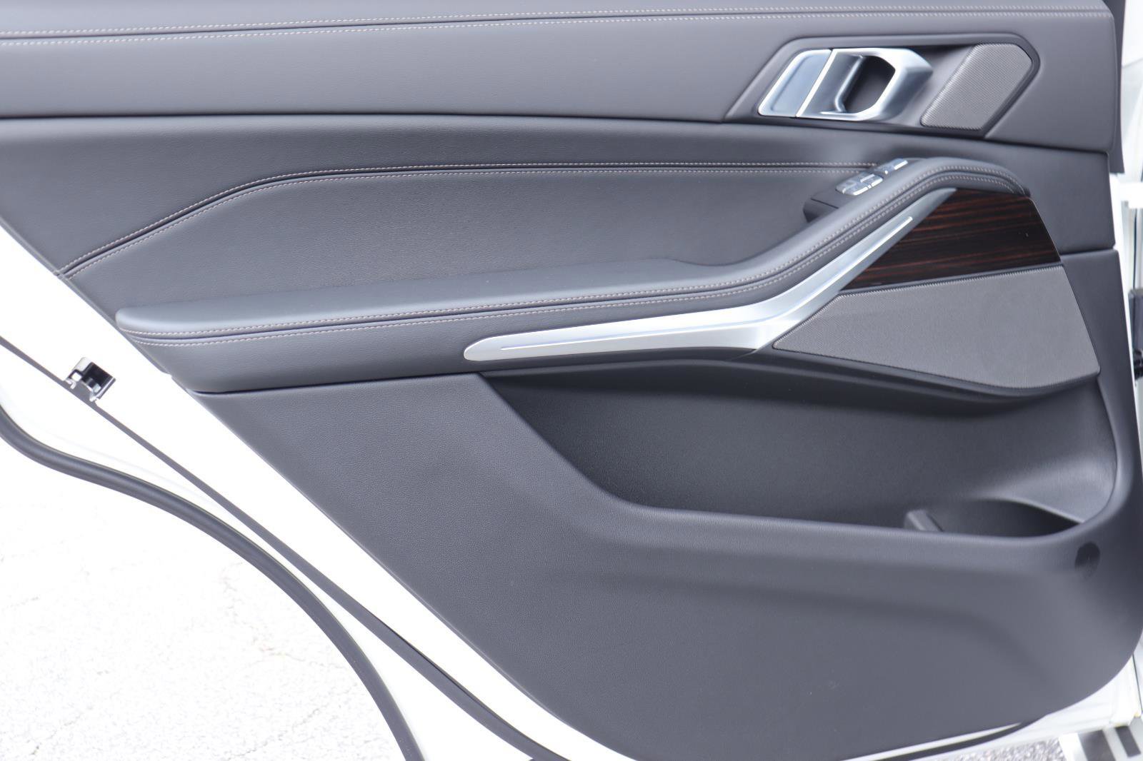 New 2026 BMW X7 xDrive40i image 12