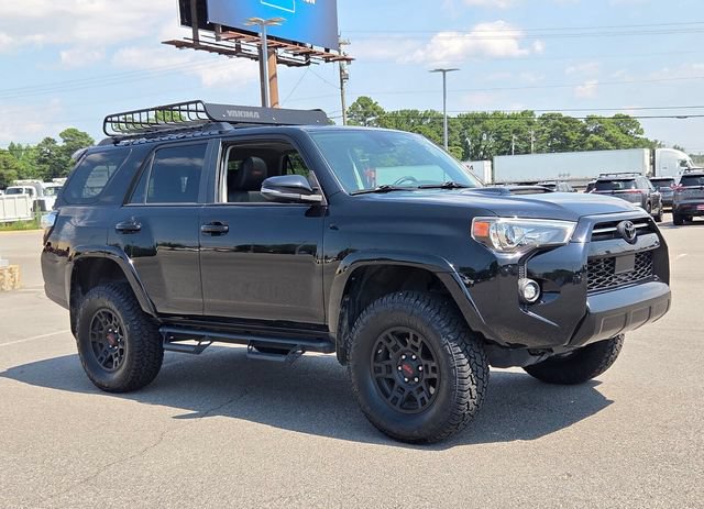 Used 2021 Toyota 4Runner Venture w/ Moonroof Package AWD/4WD image 4