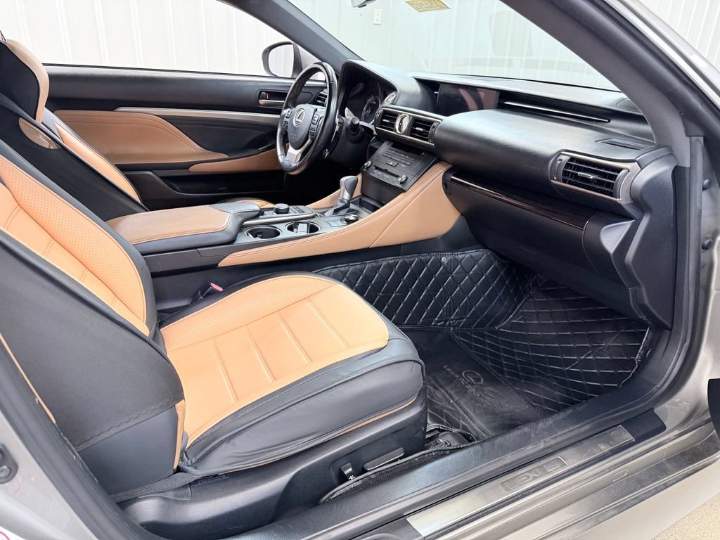 Used 2016 Lexus RC 200t w/ Accessory Package 2 RWD image 19