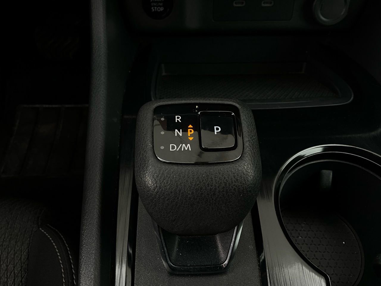 Used 2025 Nissan Rogue SV image 24