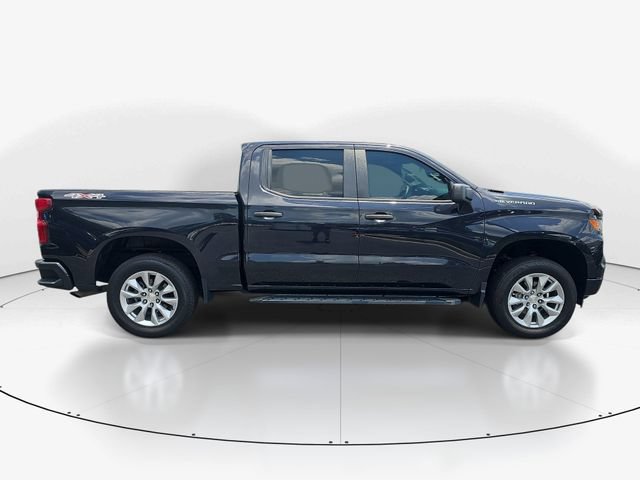 Used 2022 Chevrolet Silverado 1500 Custom AWD/4WD image 3