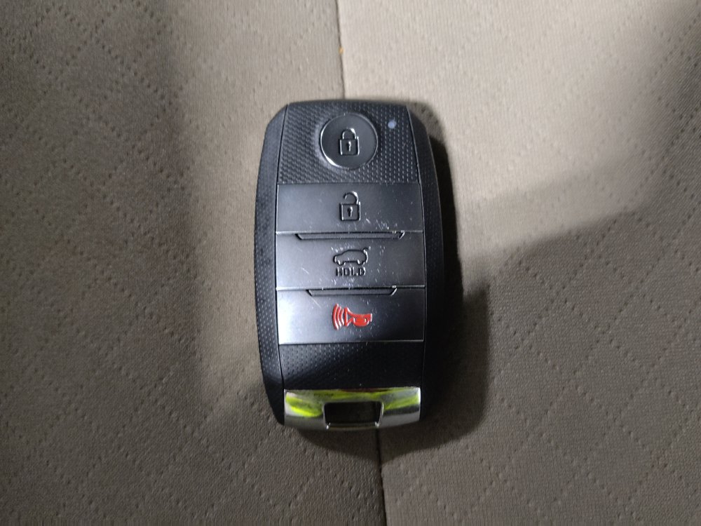Used 2020 Kia Sorento S FWD image 32