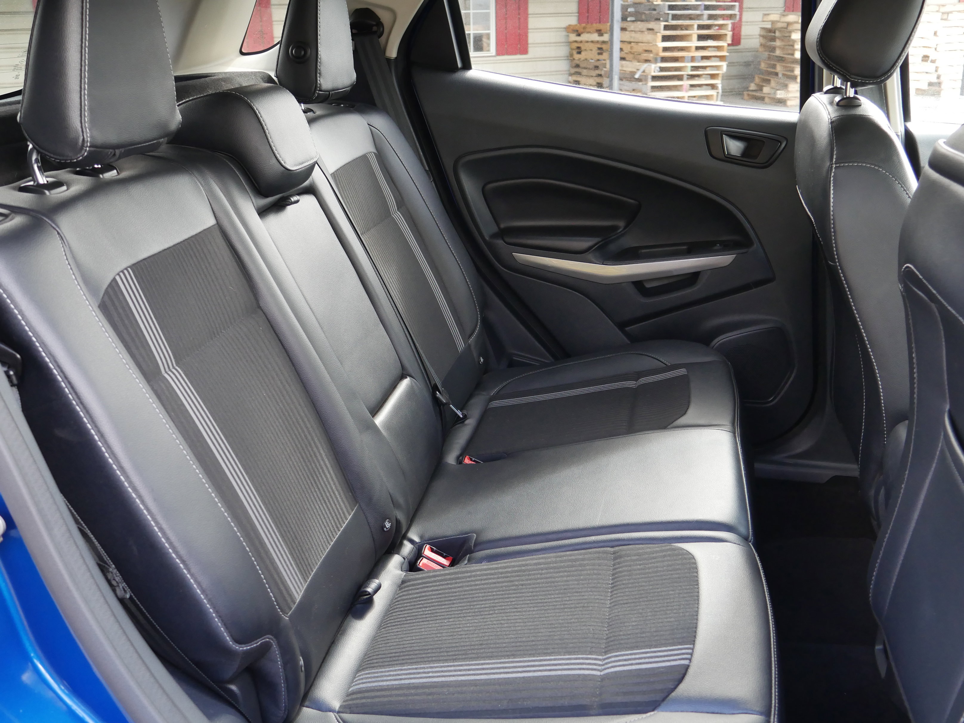 Used 2019 Ford EcoSport SES image 26