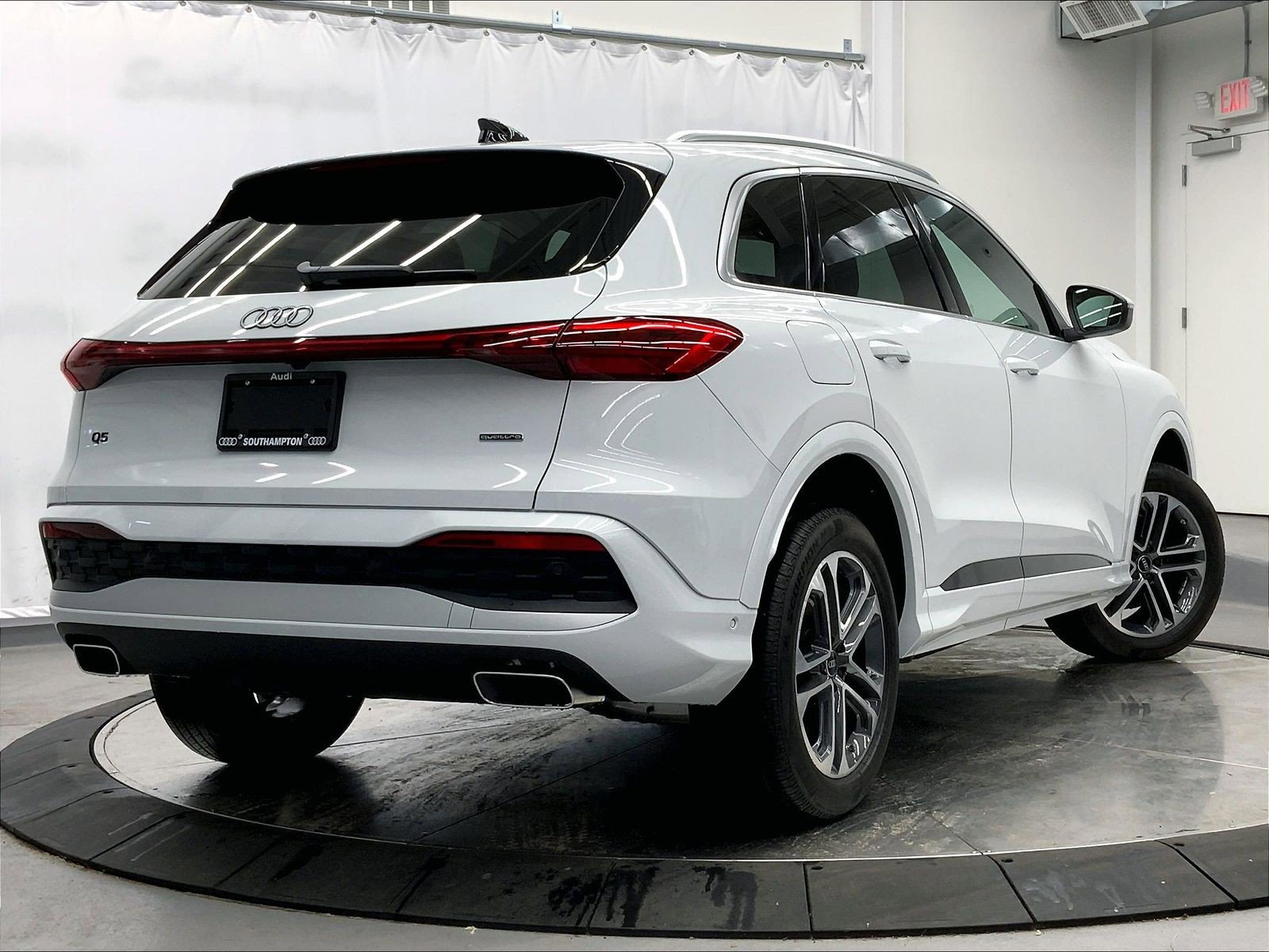New 2025 Audi Q5 Premium AWD/4WD image 10