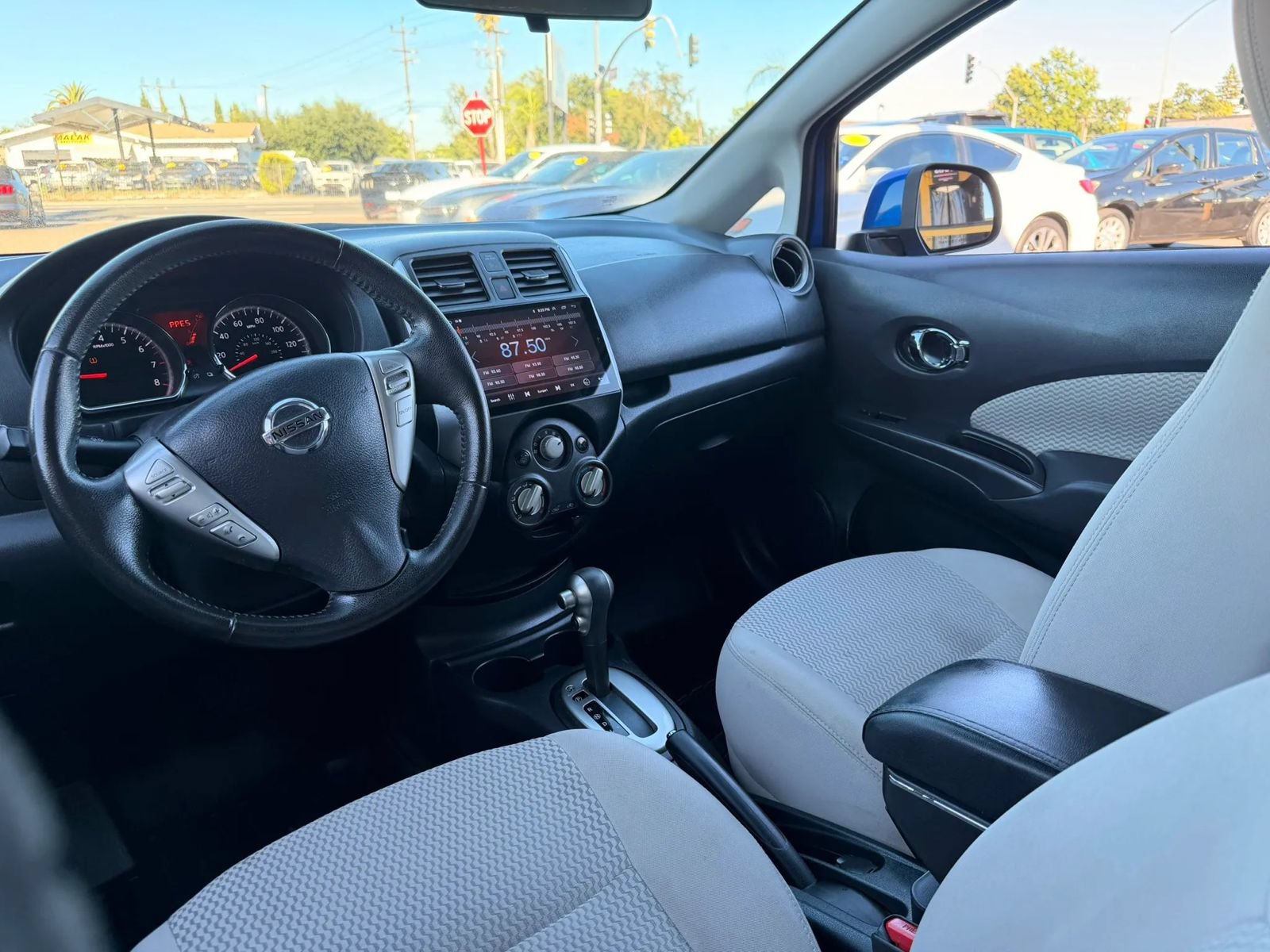 Used 2014 Nissan Versa Note SV FWD image 13