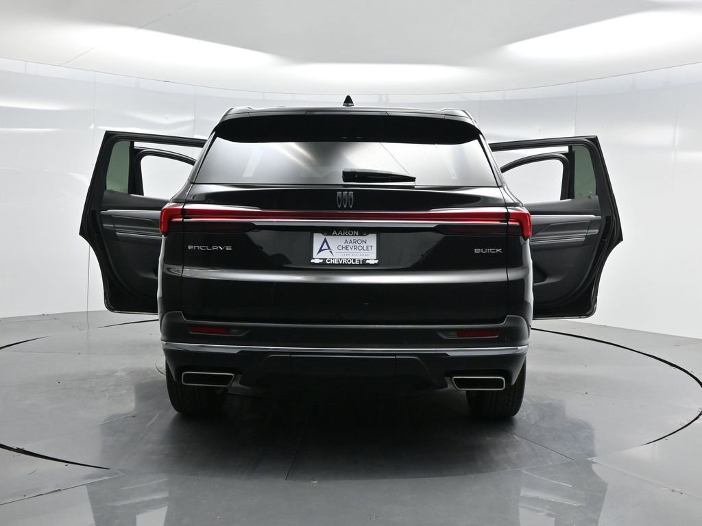 Used 2025 Buick Enclave Preferred image 57