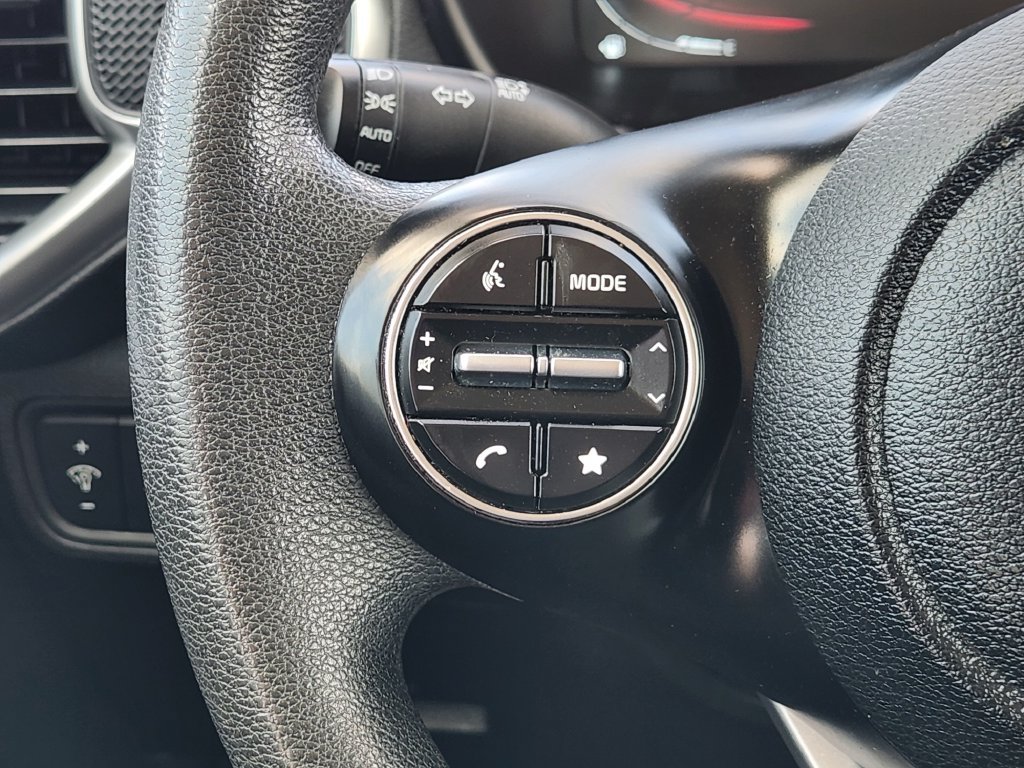 Certified 2024 Kia Soul LX w/ LX Technology Package FWD image 31