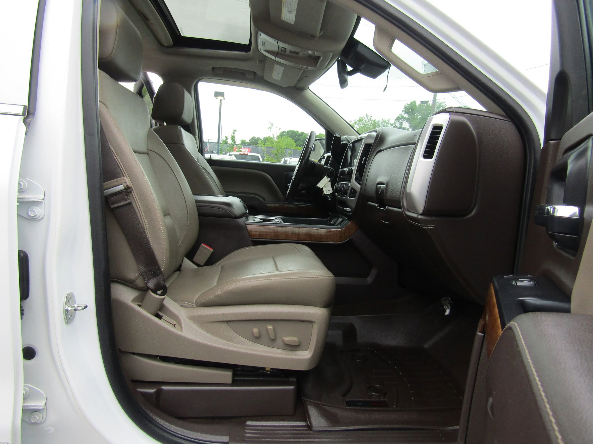 Used 2017 GMC Sierra 1500 SLT AWD/4WD image 18